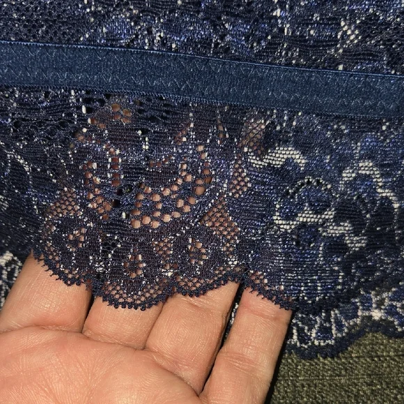Navy Blue Lace Wireless Bra with Scalloped Edges - Picture 5 of 5